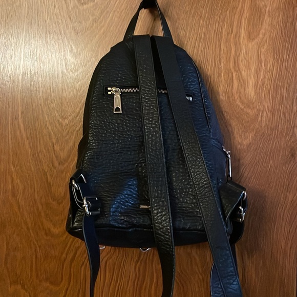 REBECCA MINKOFF BLACK LEATHER JULIAN BACKPACK BAG - Picture 4 of 8